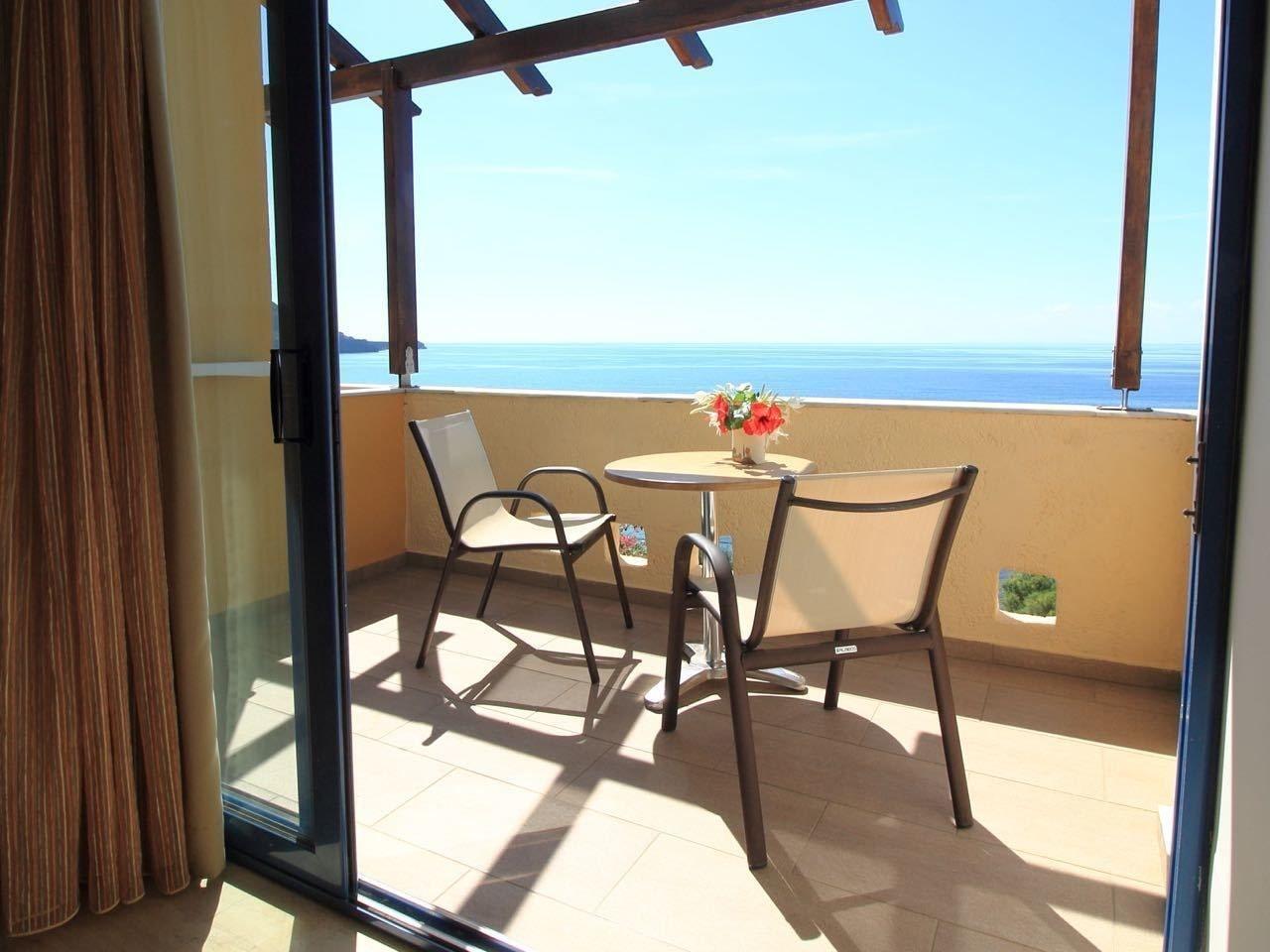 Horizon Beach Hotel Плакиас Экстерьер фото