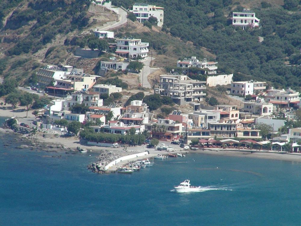 Horizon Beach Hotel Плакиас Экстерьер фото
