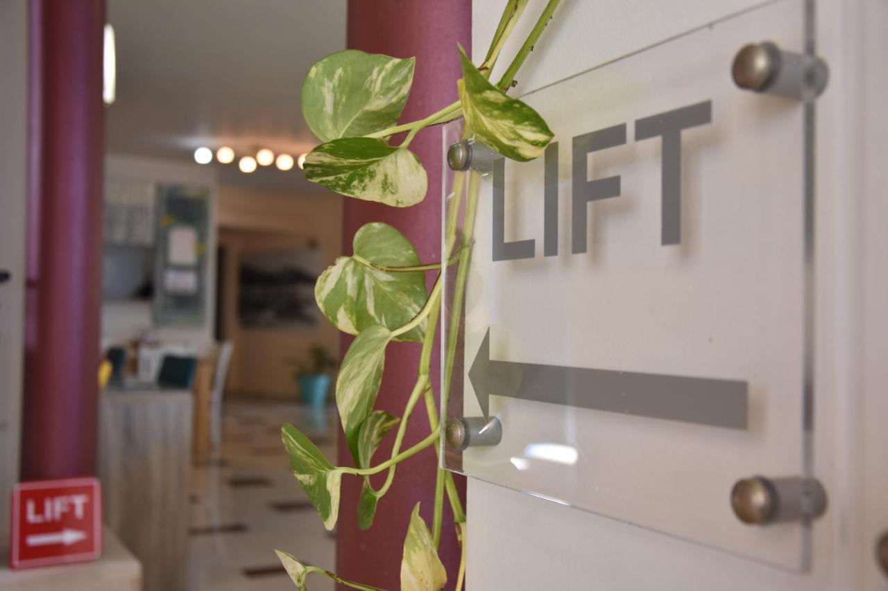 Horizon Beach Hotel Плакиас Экстерьер фото
