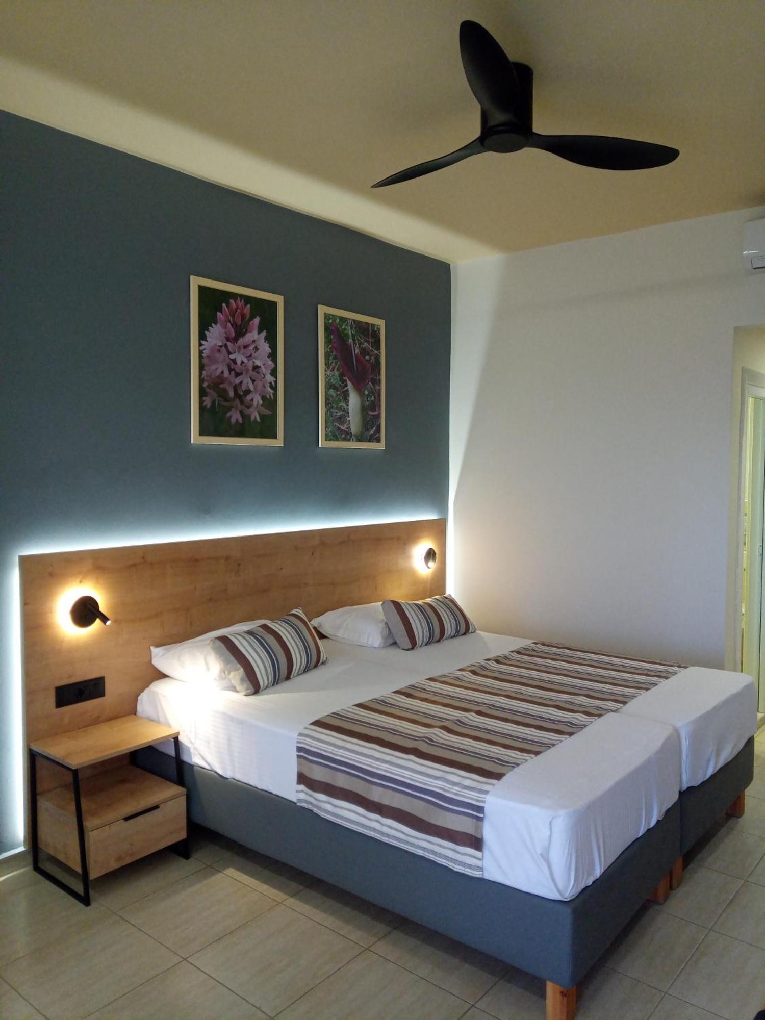 Horizon Beach Hotel Плакиас Экстерьер фото