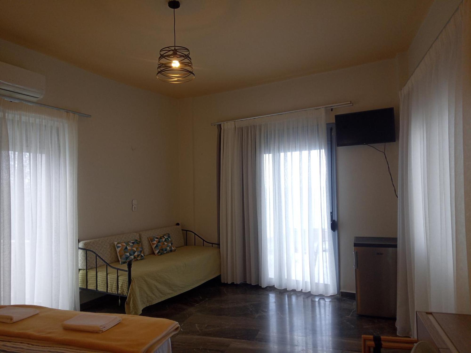 Horizon Beach Hotel Плакиас Экстерьер фото