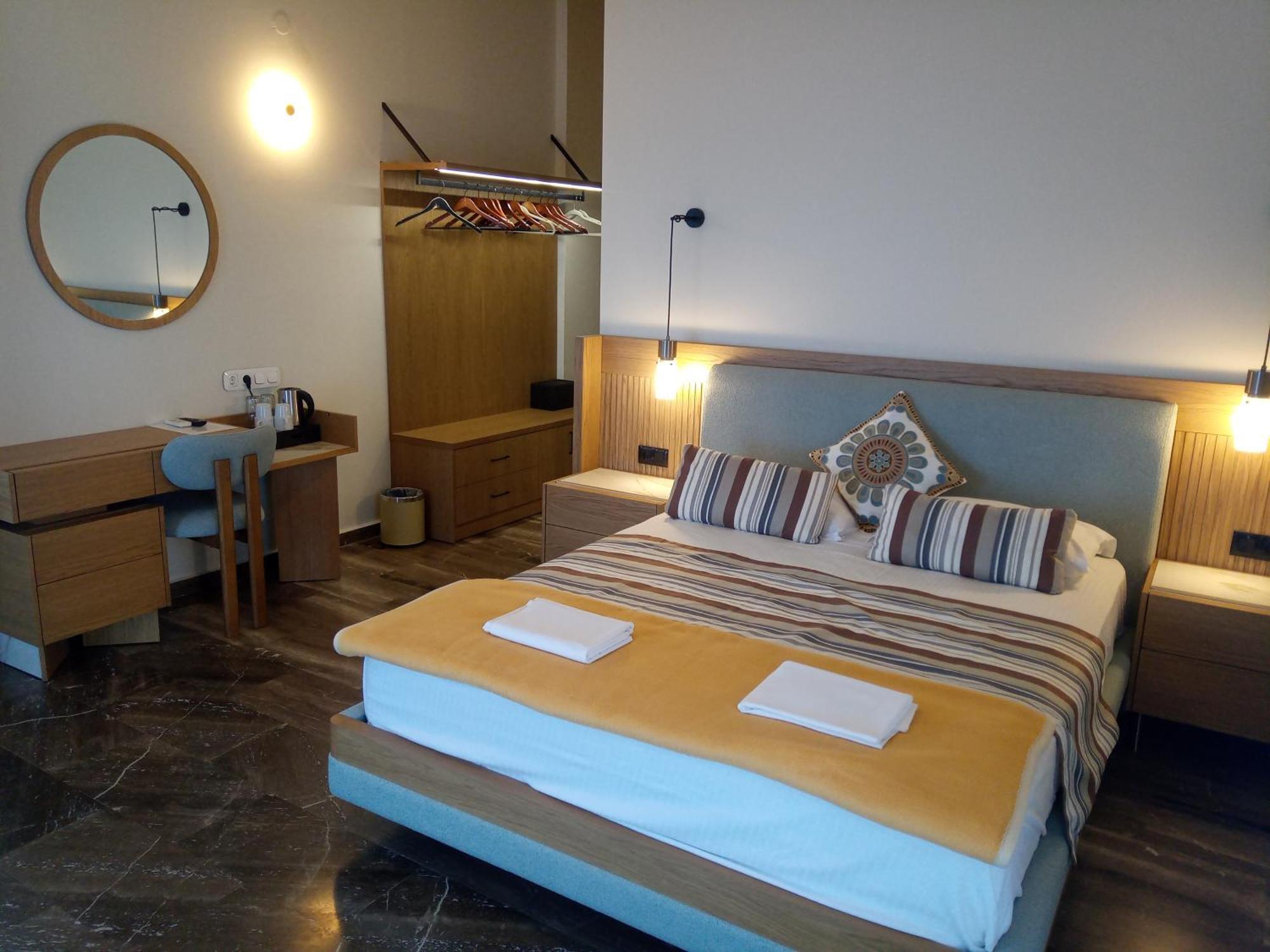 Horizon Beach Hotel Плакиас Экстерьер фото